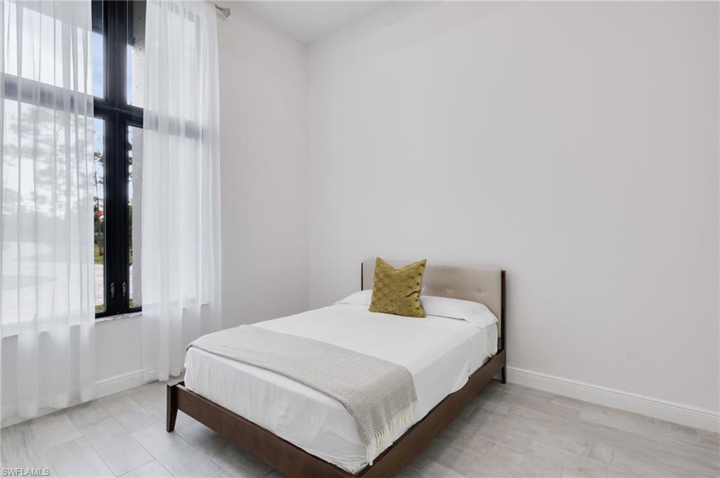 LIVINGSTON WOODS - Residential