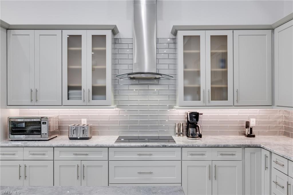 LIVINGSTON WOODS - Residential