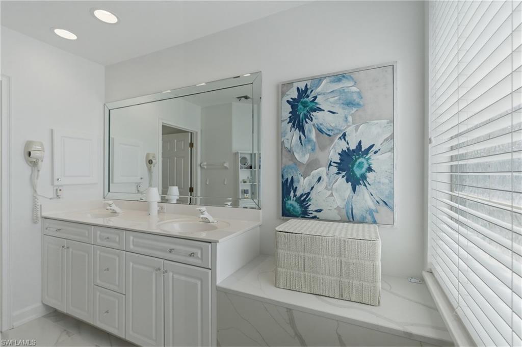 EMERALD ISLE - Residential