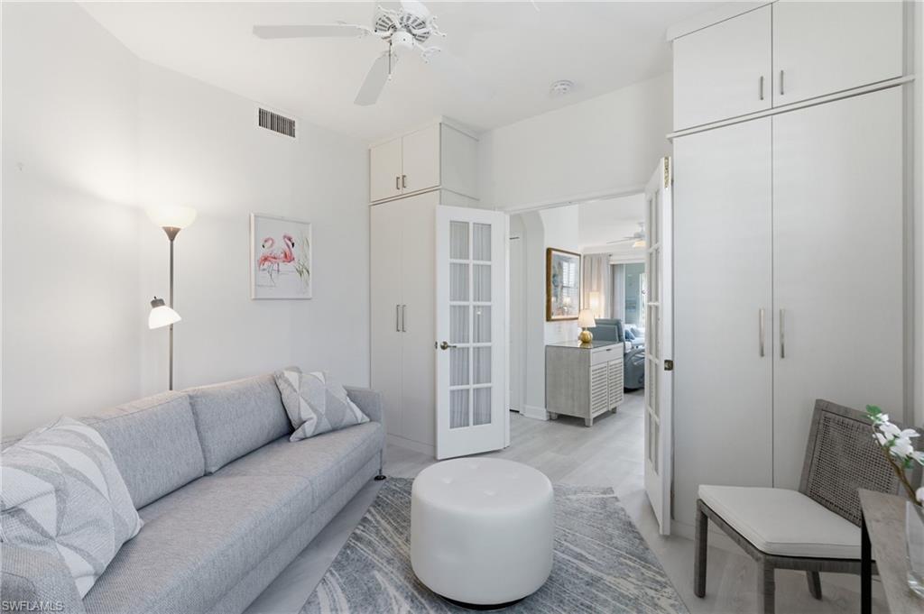 EMERALD ISLE - Residential