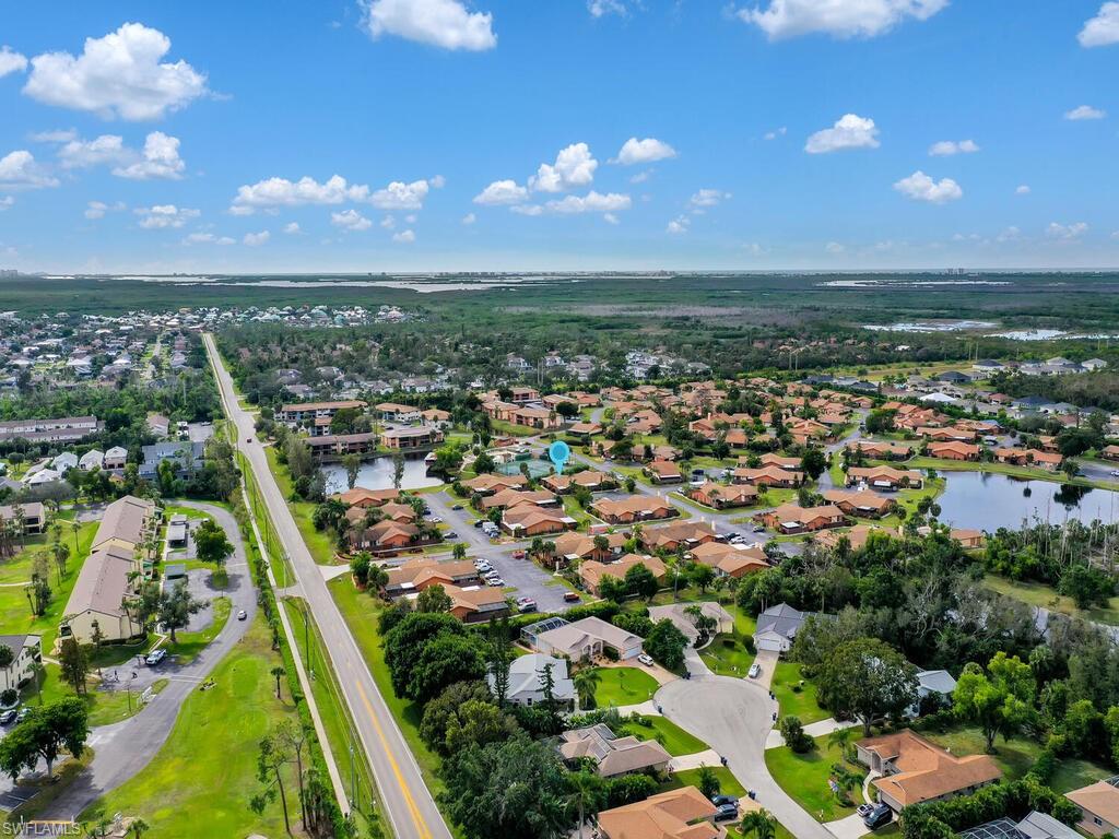 ROYAL WOODS - Residential