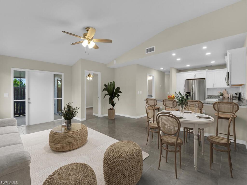 ROYAL WOODS - Residential