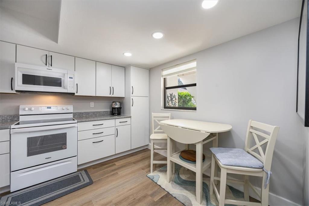 527 Lake Louise CIR 101
