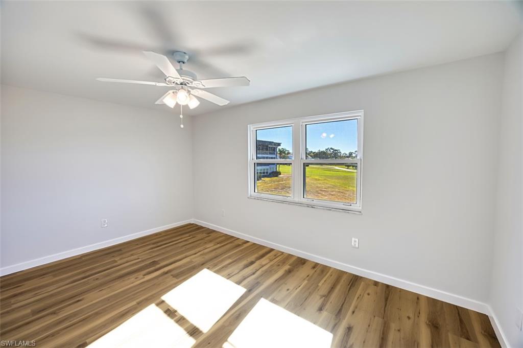 SEVEN LAKES - Residential