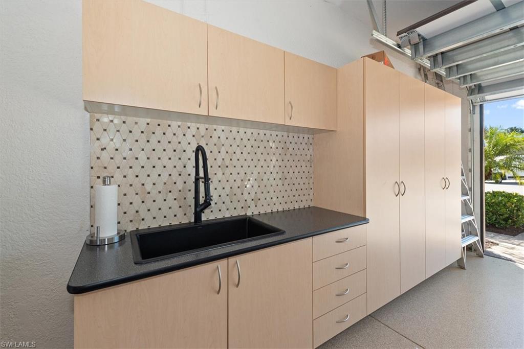 RIVERSTONE - Residential