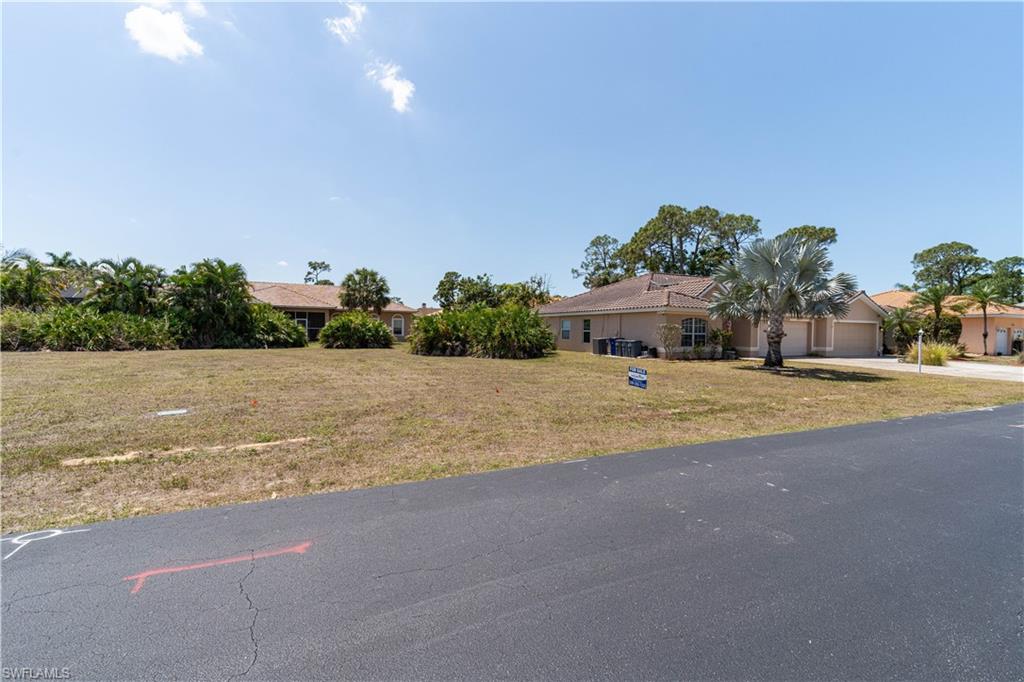 SPANISH GARDENS - Land