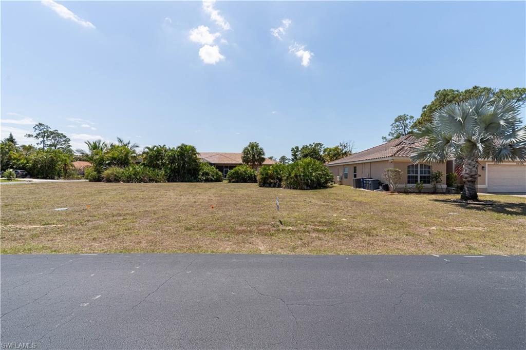 SPANISH GARDENS - Land