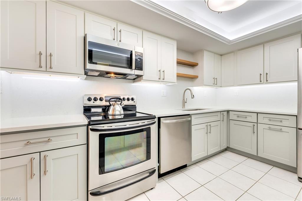 CRECIENTE CONDO NORTH - Residential