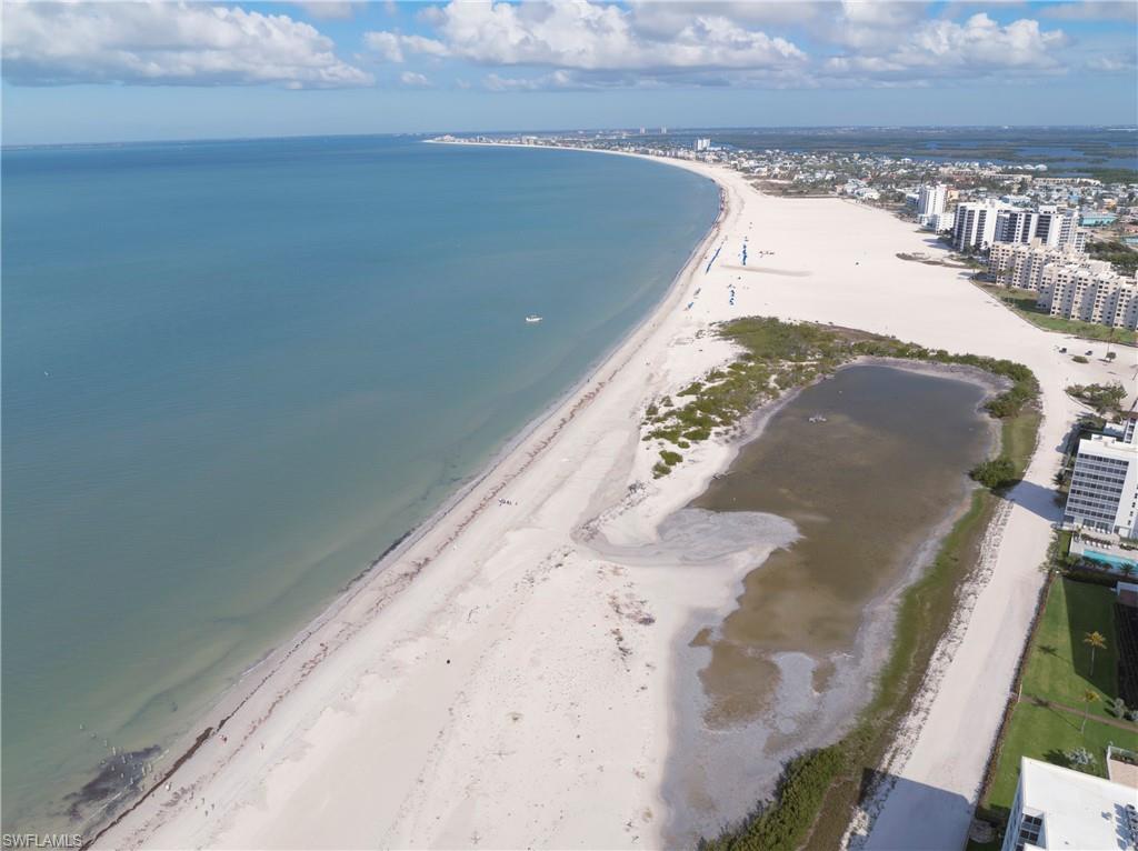 CRECIENTE CONDO NORTH - Residential