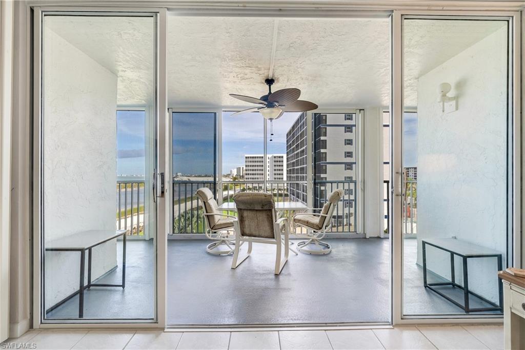 CRECIENTE CONDO NORTH - Residential