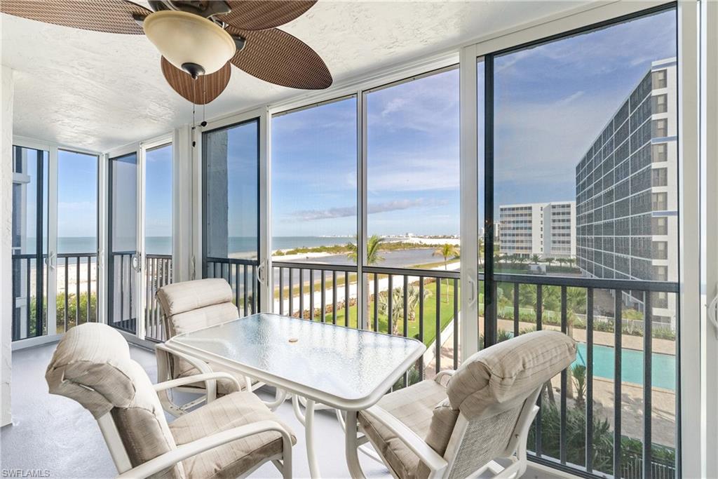 CRECIENTE CONDO NORTH - Residential