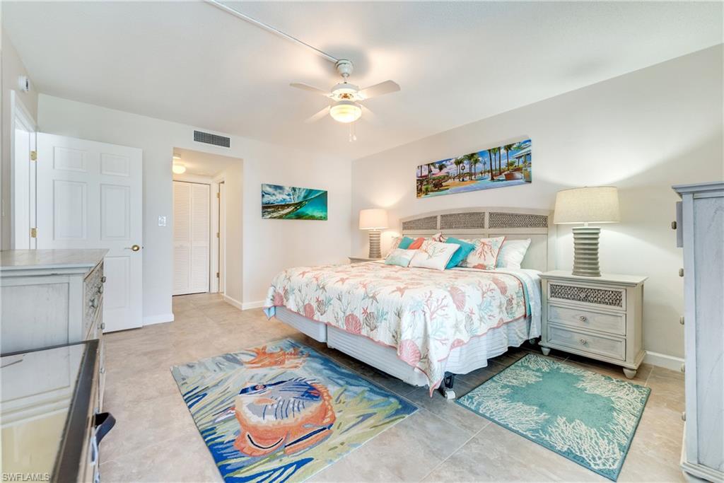 CRECIENTE CONDO NORTH - Residential