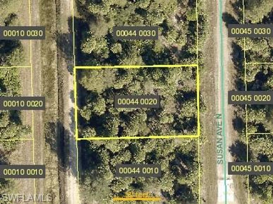 BUILD YOUR DREAM HOME on this lot. Close to shopping, restaurants. Get your offer in now!