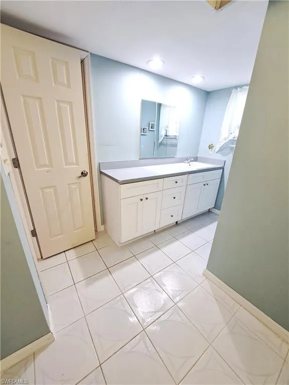 North Fort Myers, Florida 33903, United States, 3 Bedrooms Bedrooms, ,2 BathroomsBathrooms,Residential,Active,165138