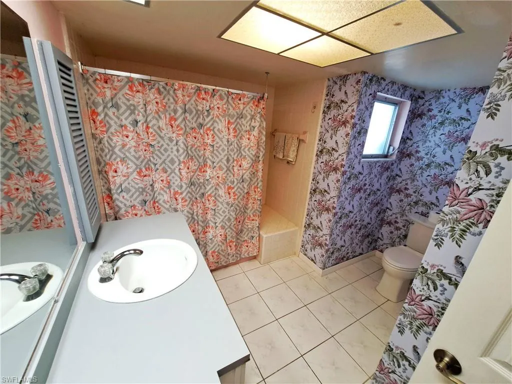 North Fort Myers, Florida 33903, United States, 3 Bedrooms Bedrooms, ,2 BathroomsBathrooms,Residential,Active,165138