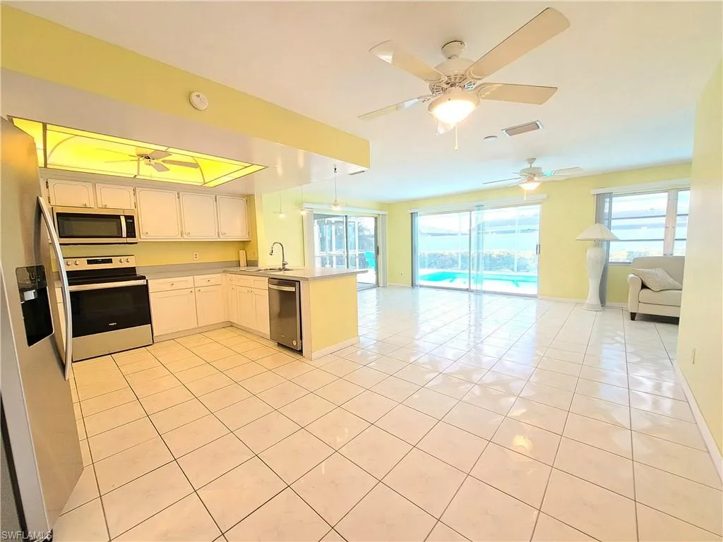 North Fort Myers, Florida 33903, United States, 3 Bedrooms Bedrooms, ,2 BathroomsBathrooms,Residential,Active,165138