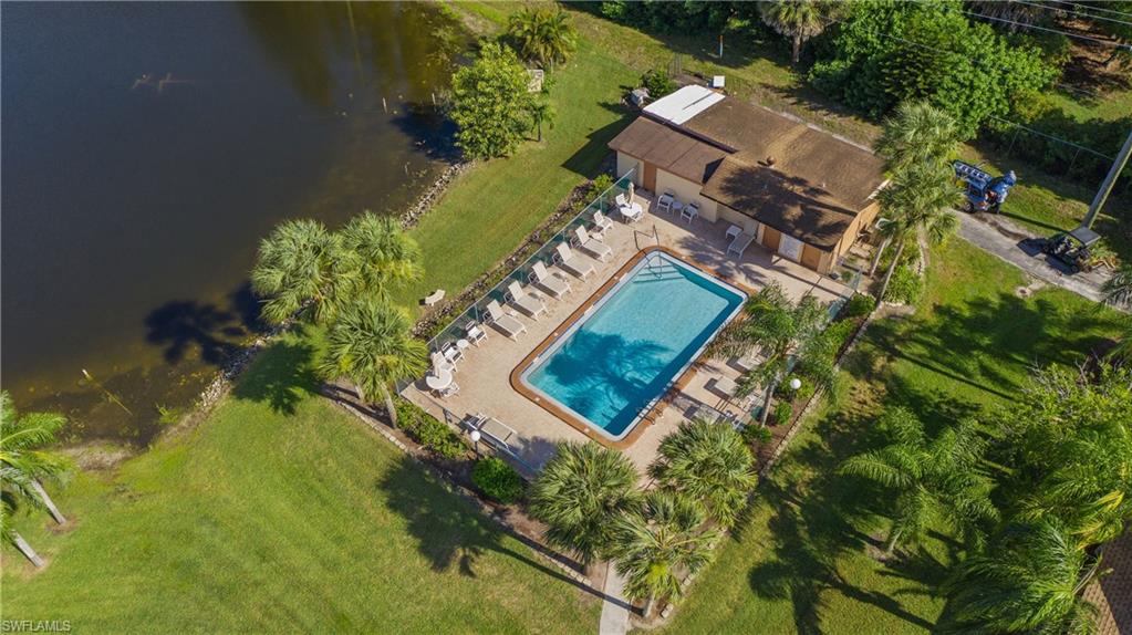 ROYAL WOODS - Residential