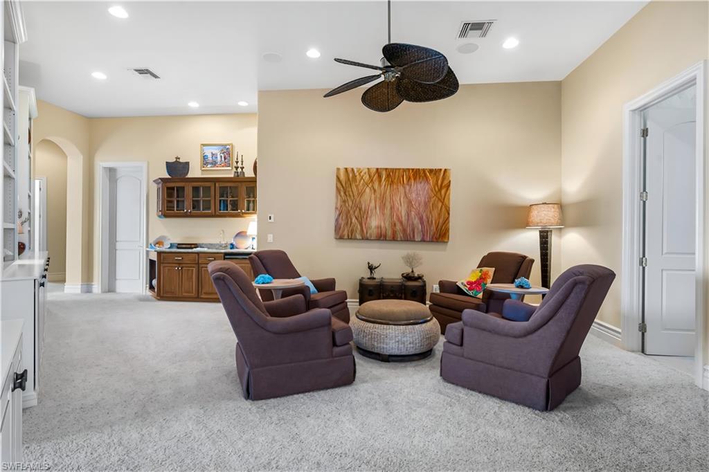 EDGEWATER - Residential