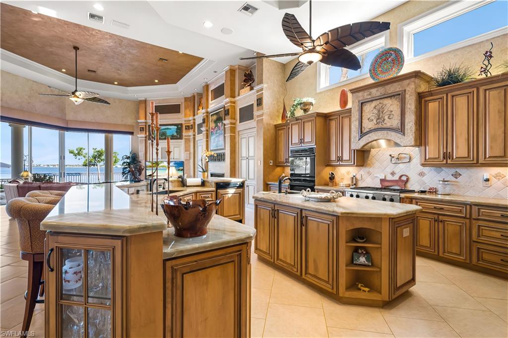 EDGEWATER - Residential