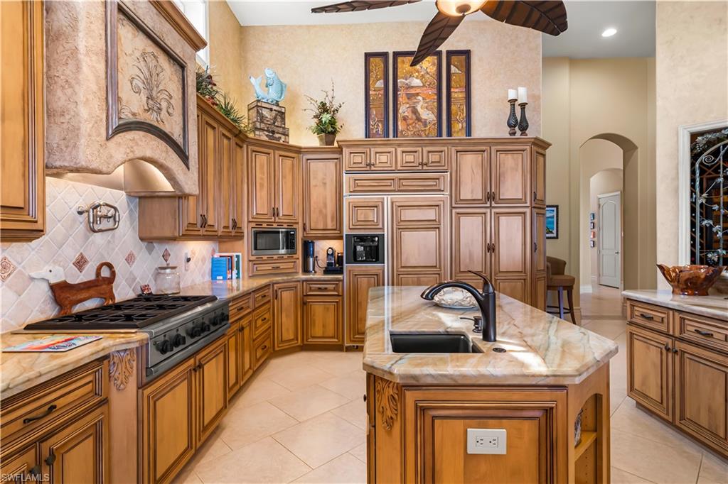 EDGEWATER - Residential