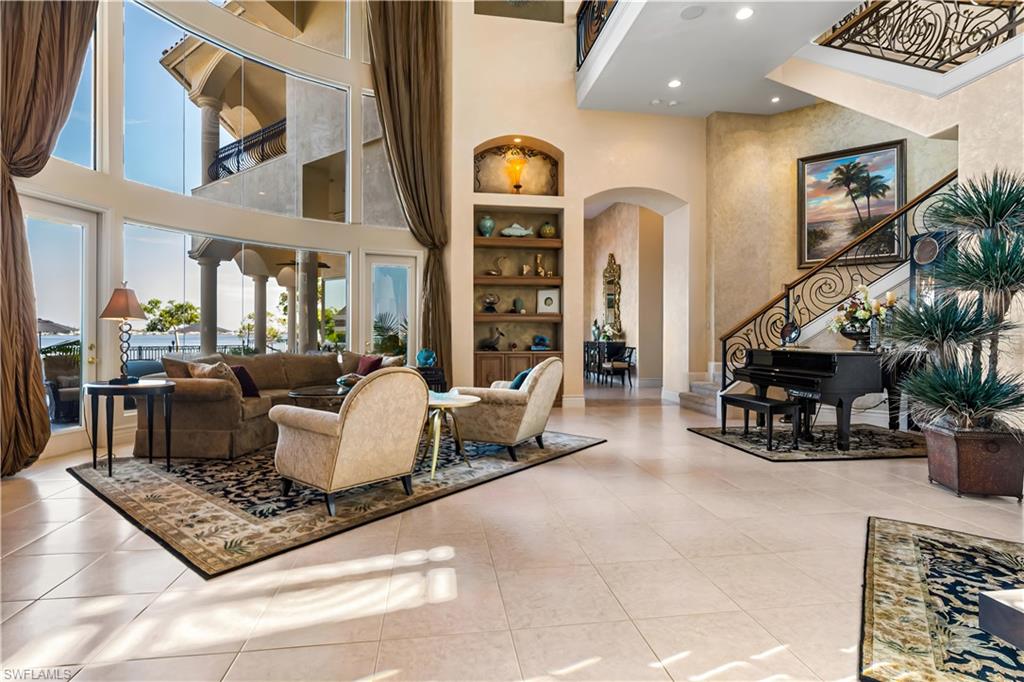 EDGEWATER - Residential