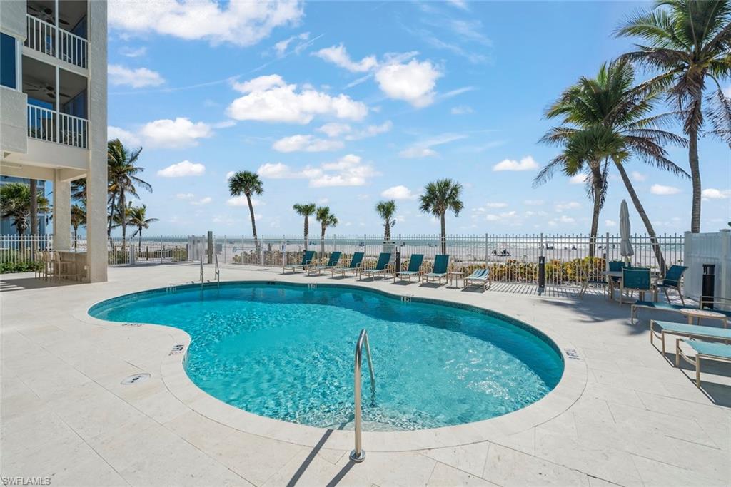 CORNERSTONE - Residential