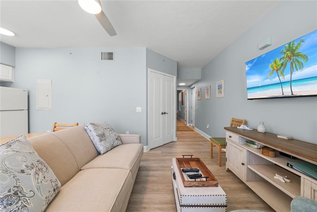 CORNERSTONE - Residential