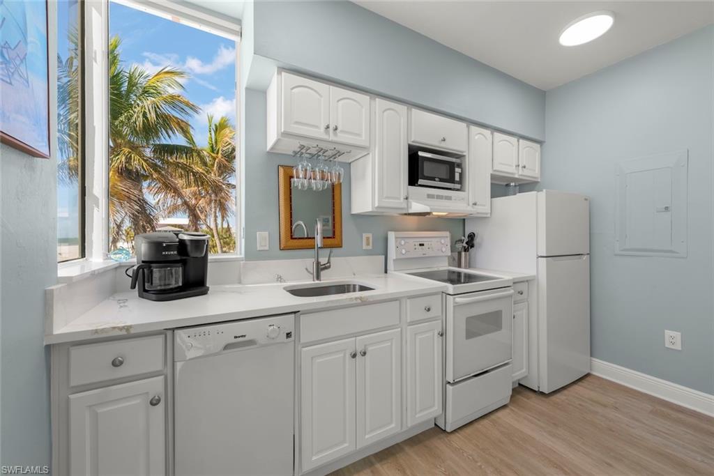 CORNERSTONE - Residential