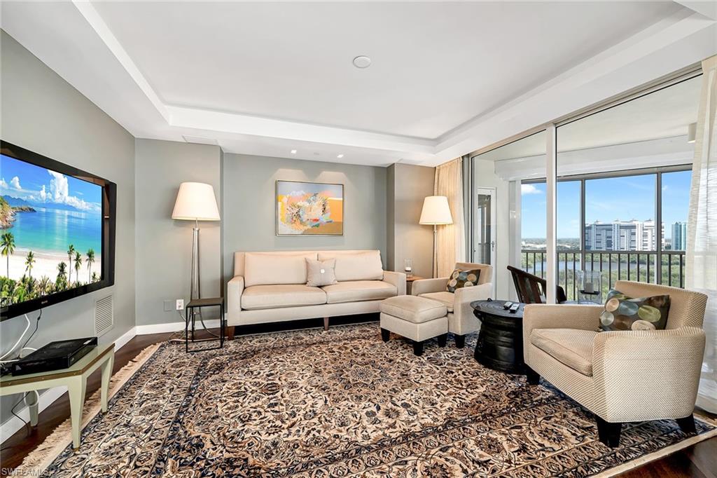 CONTESSA AT BAY COLONY - Residential