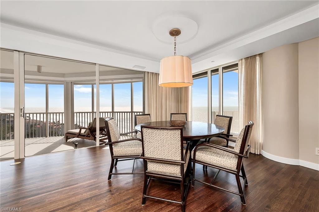 CONTESSA AT BAY COLONY - Residential