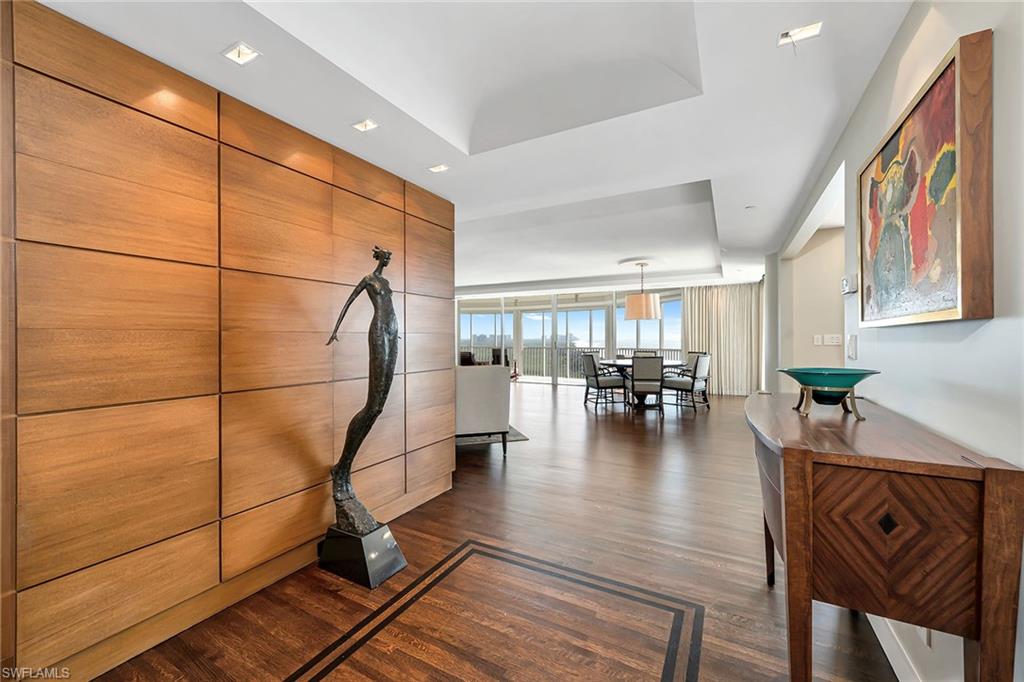 CONTESSA AT BAY COLONY - Residential