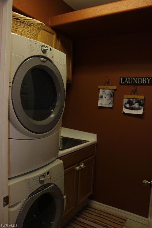 CALUSA PALMS - Residential