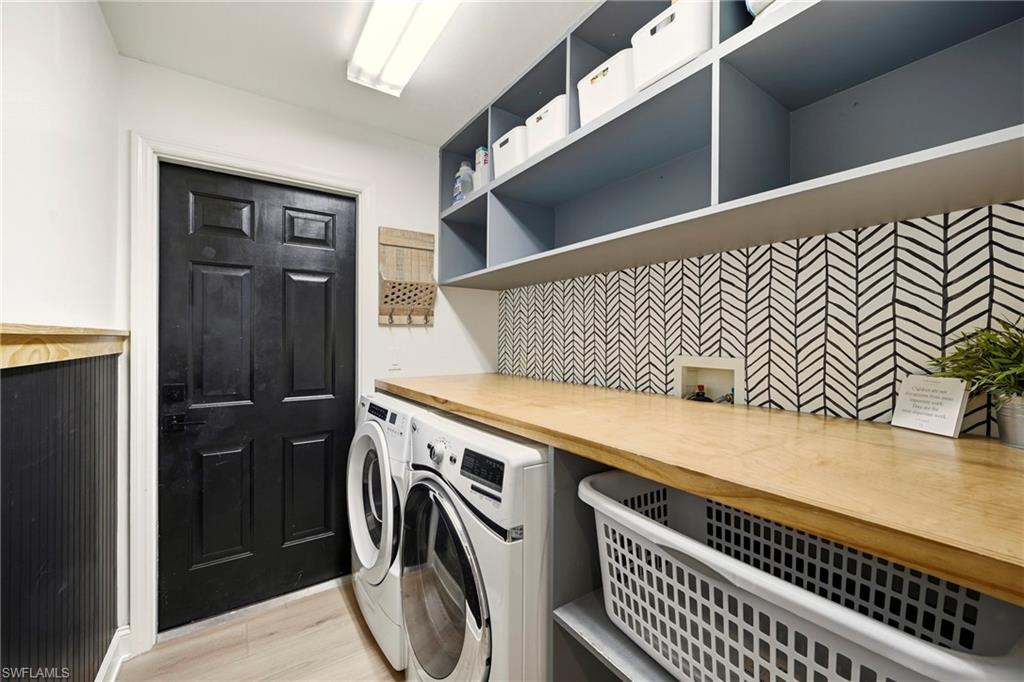 STONEYBROOK - Residential