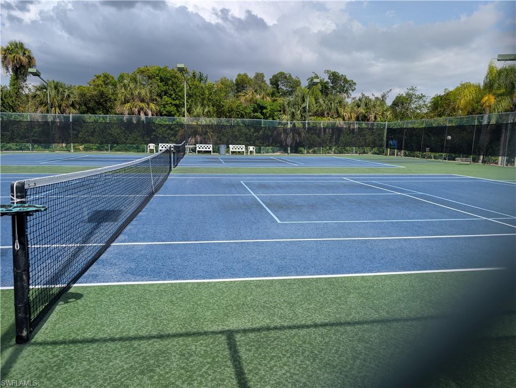 FOXMOOR LAKES - Residential