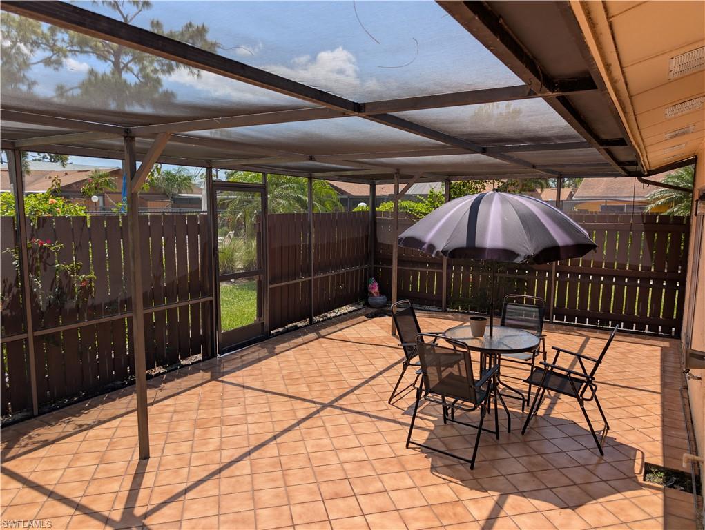 FOXMOOR LAKES - Residential