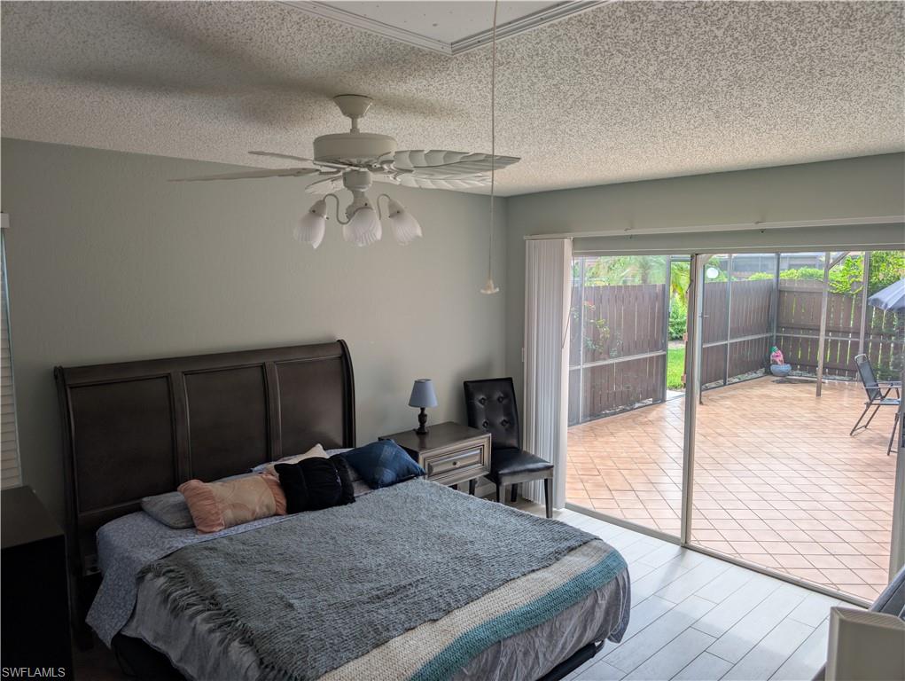 FOXMOOR LAKES - Residential