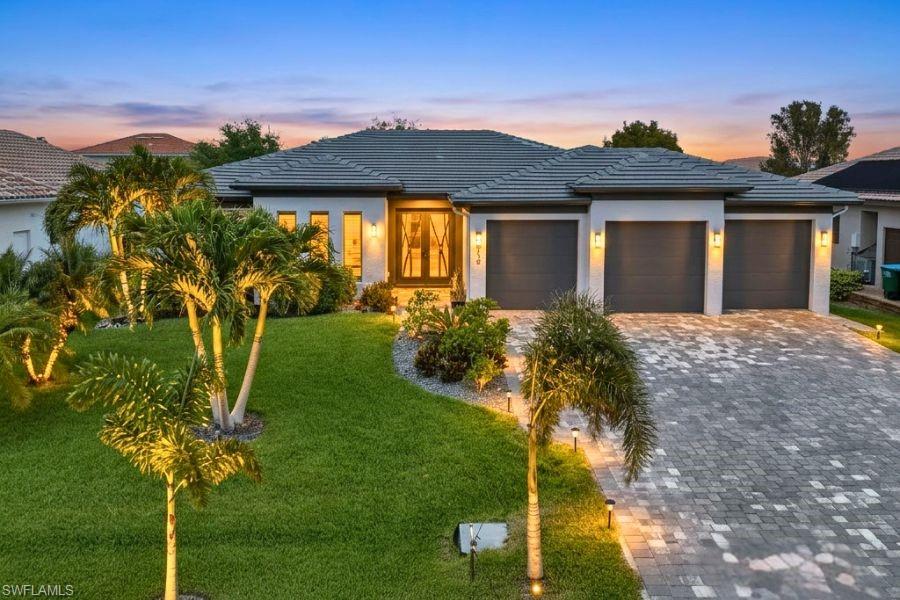 CAPE CORAL - Residential