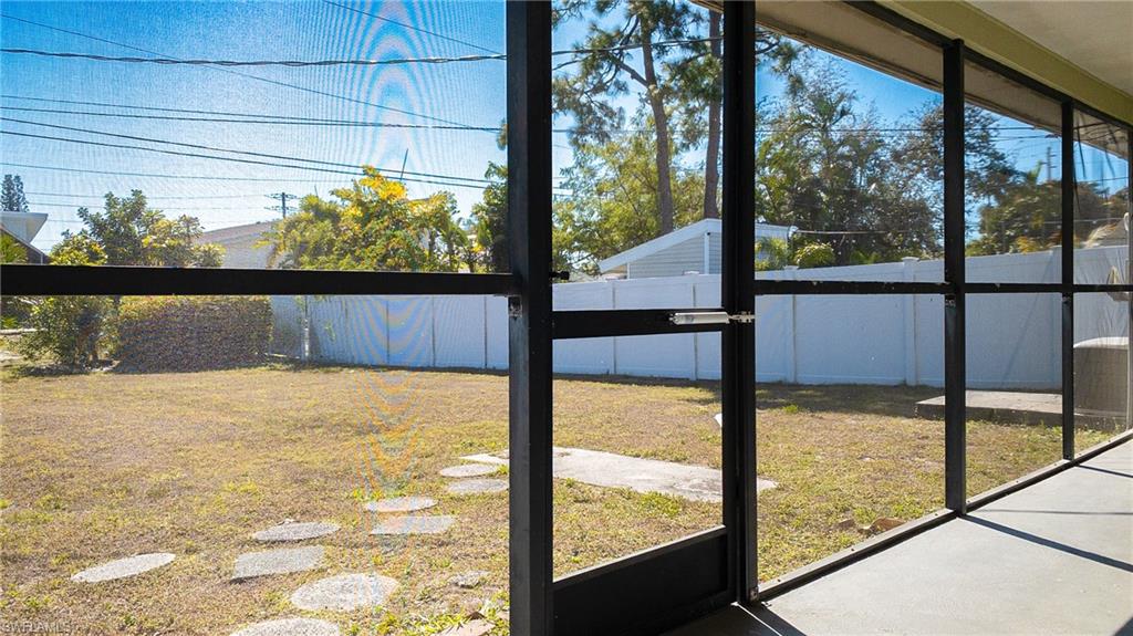 NAPLES PARK - Residential