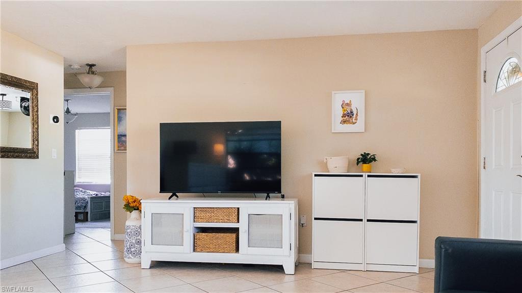 NAPLES PARK - Residential