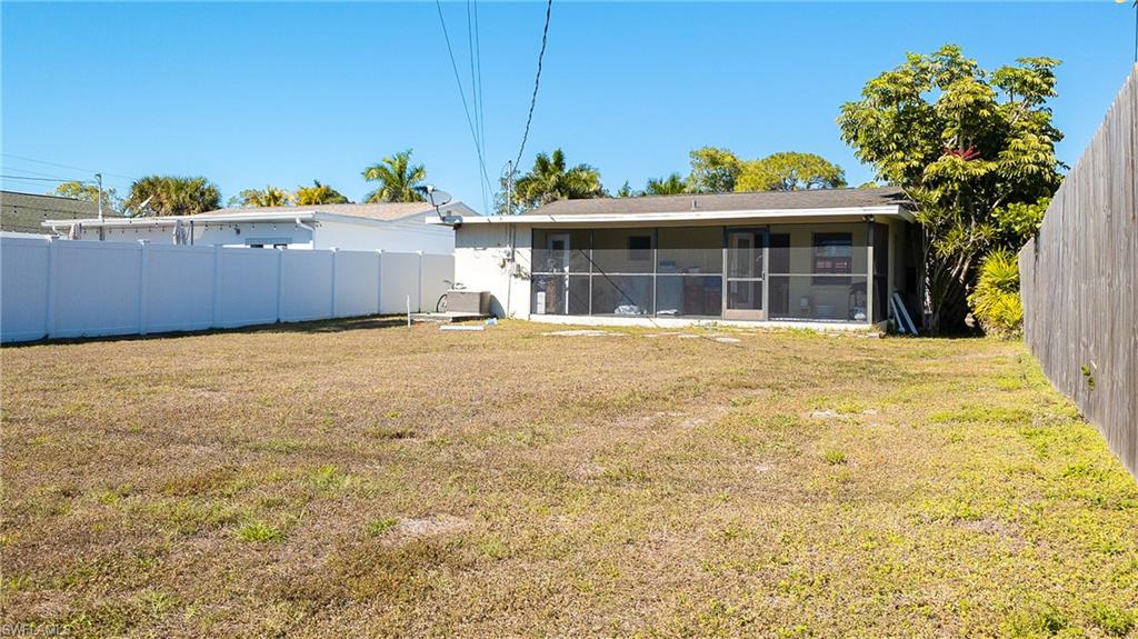 NAPLES PARK - Residential