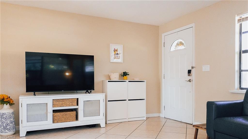 NAPLES PARK - Residential