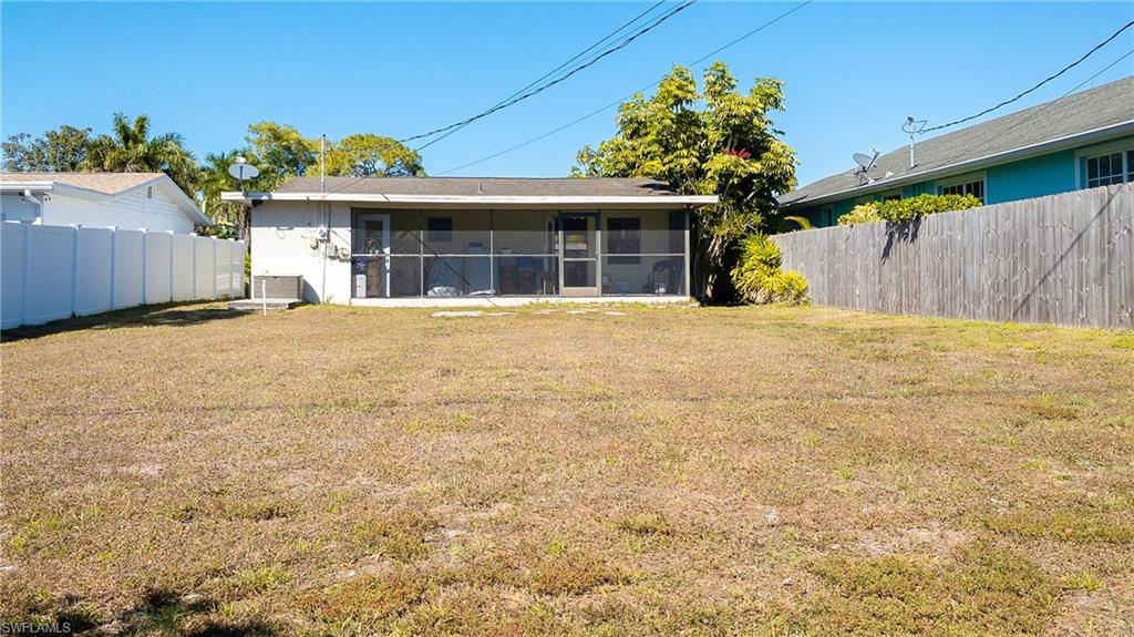 NAPLES PARK - Residential