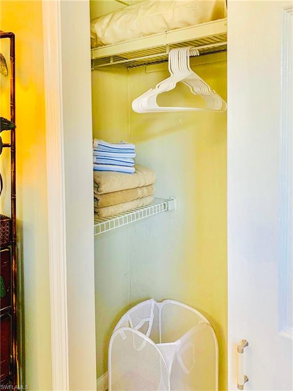 NAPLES PARK - Residential