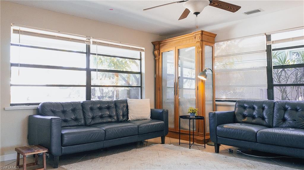 NAPLES PARK - Residential