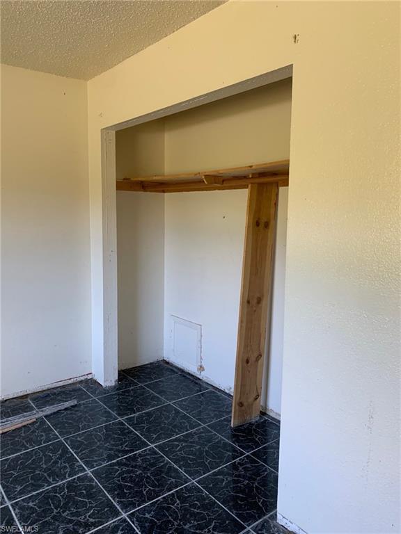 PORT CHARLOTTE - Residential