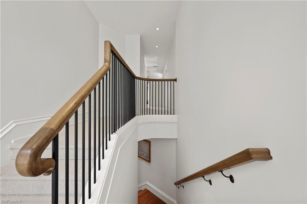 VIZCAYA AT BAY COLONY - Residential Lease