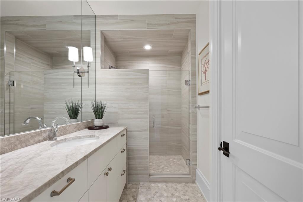 VIZCAYA AT BAY COLONY - Residential Lease