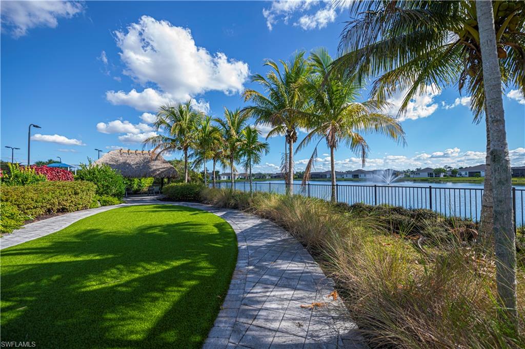 ENTRADA - Residential