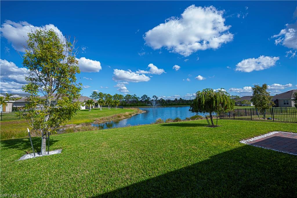 ENTRADA - Residential