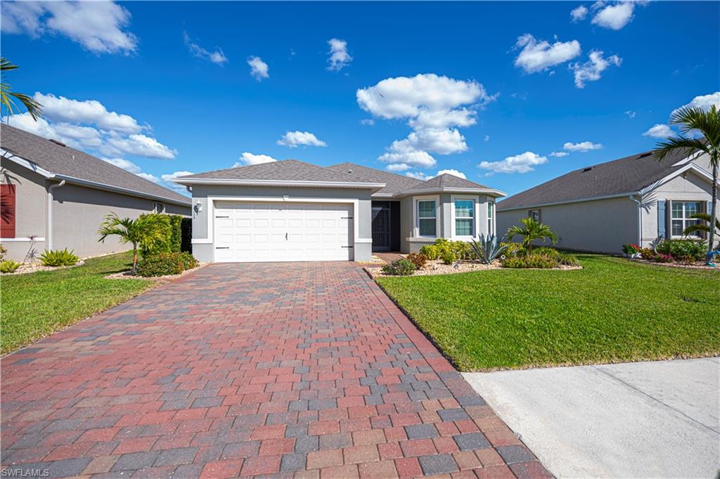 ENTRADA - Residential